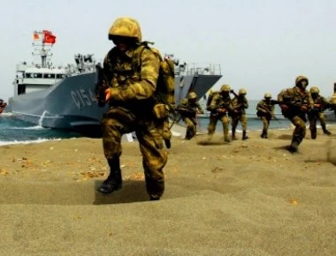 Τα Επιτελεία αναζητούν τις πιθανές εστίες κρίσεως: Το σενάριο τουρκικής απόβασης στο Καστελόριζο